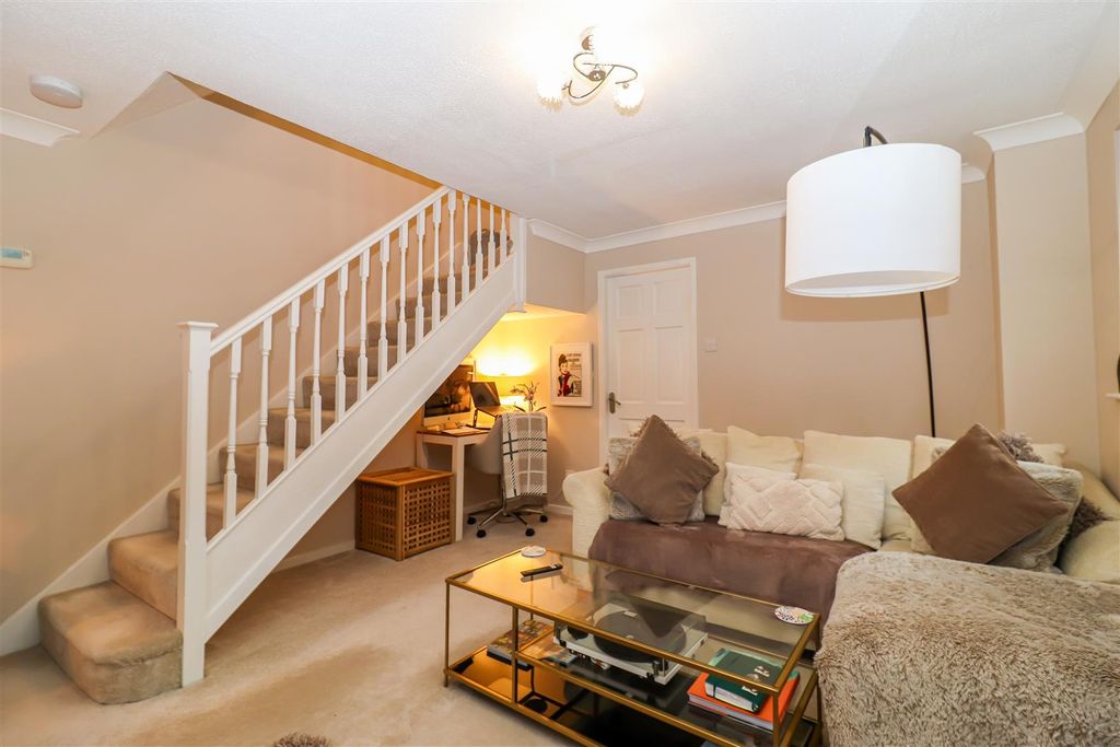 Property photo 3 of 12 Living Room