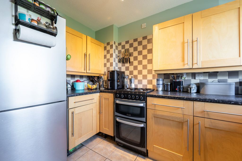 Property photo 3 of 13