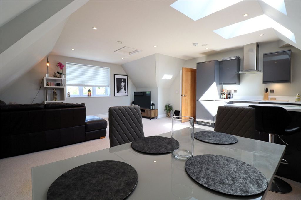 Property photo 1 of 22 Open Plan Living