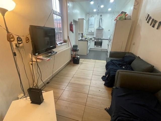 Property photo 2 of 9 Living Room