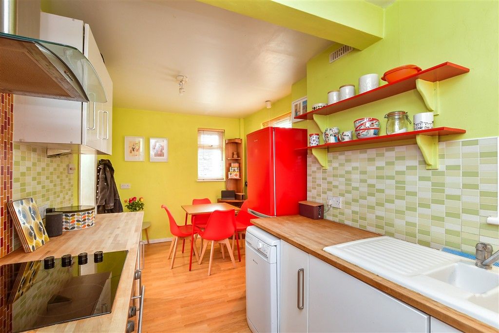 Property photo 3 of 15 Kitchen