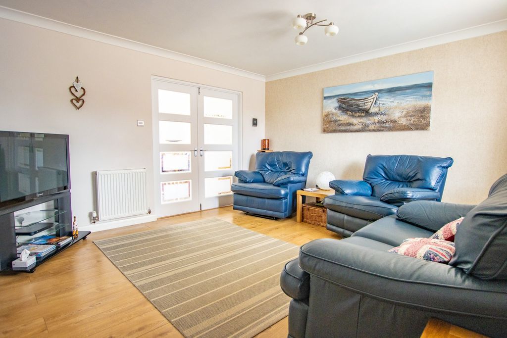 Property photo 3 of 23 5242384