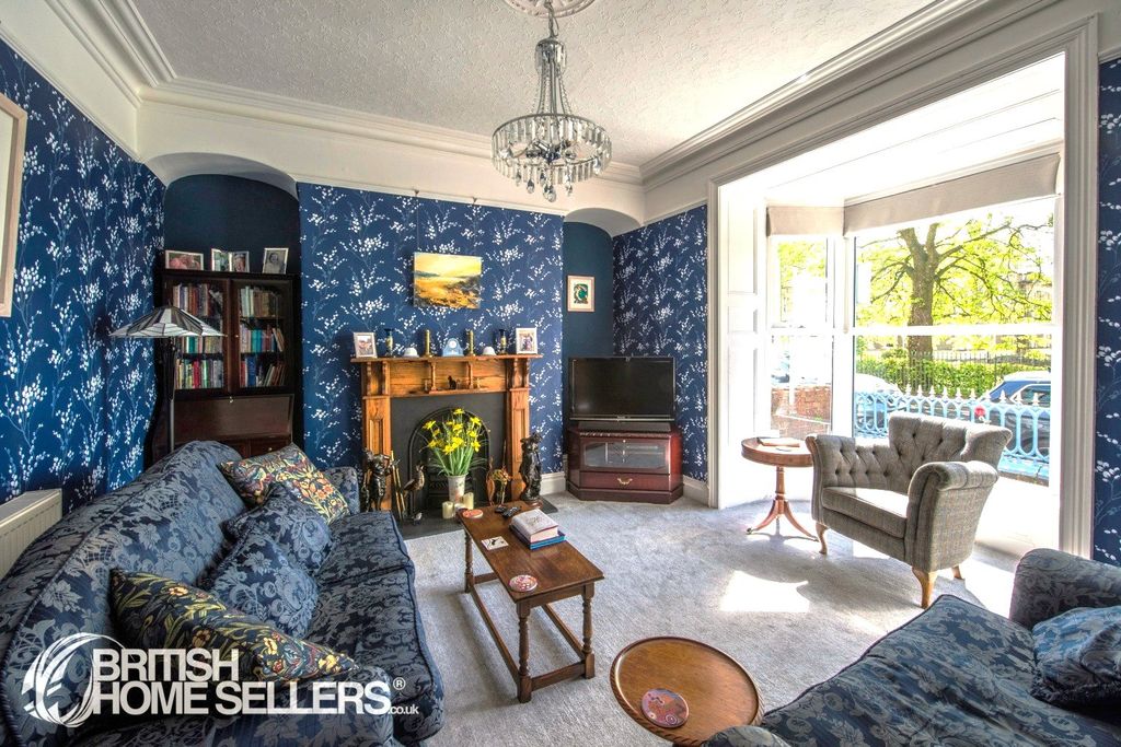 Property photo 3 of 19 Picture No. 17