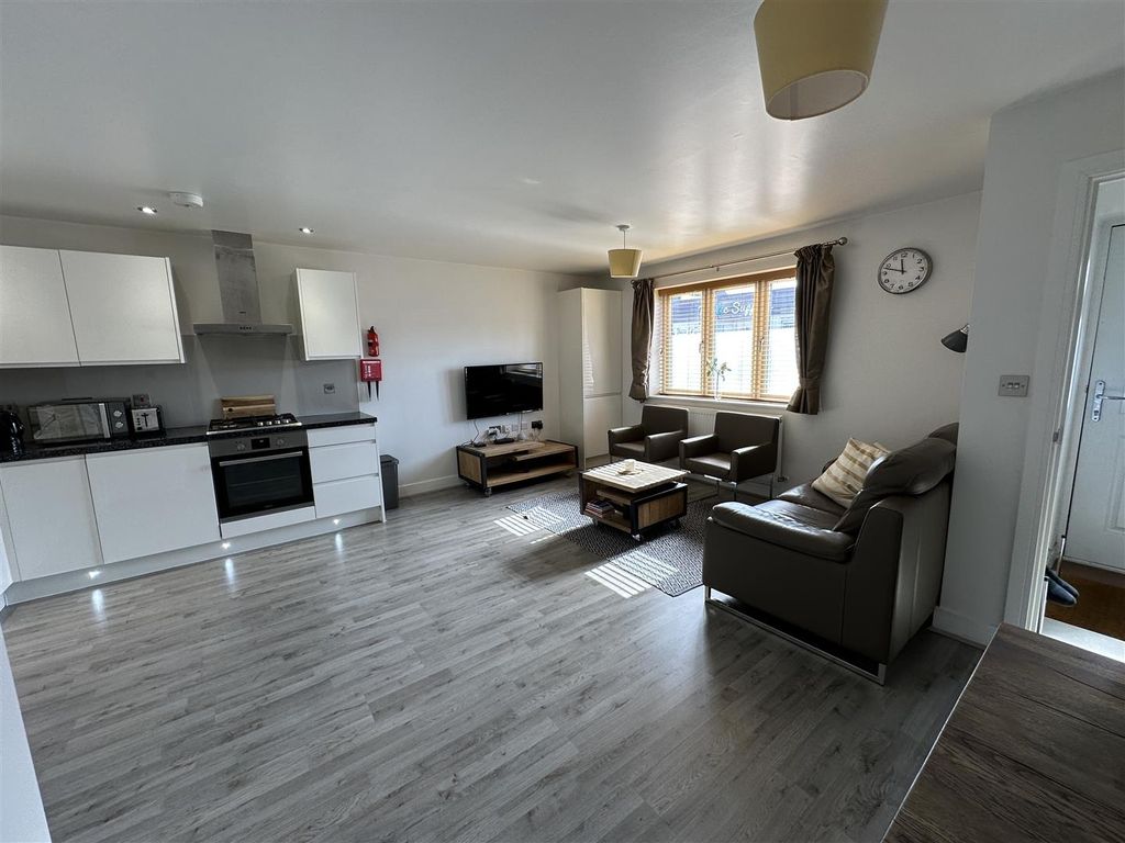 Property photo 2 of 8 Img_0668.Jpg