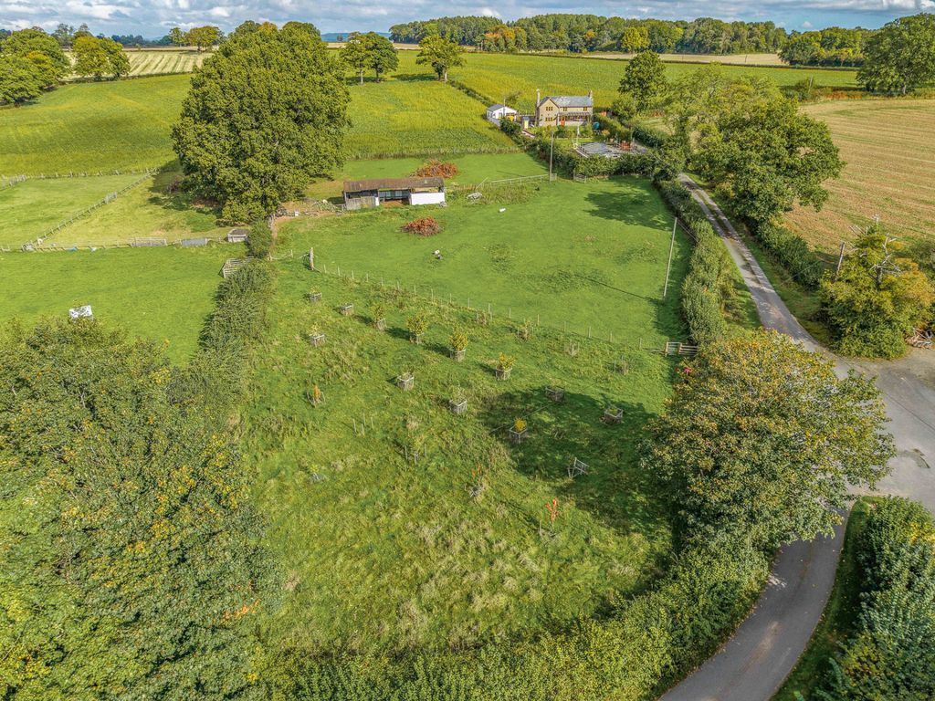 Property photo 2 of 7