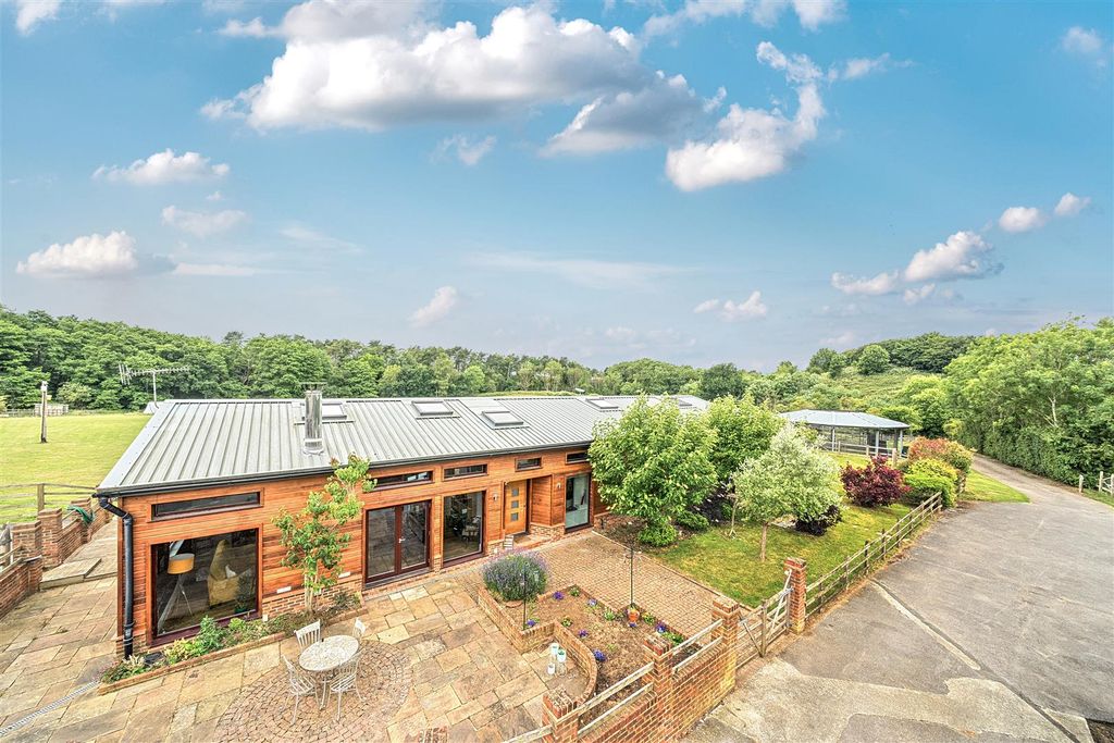 Property photo 1 of 37