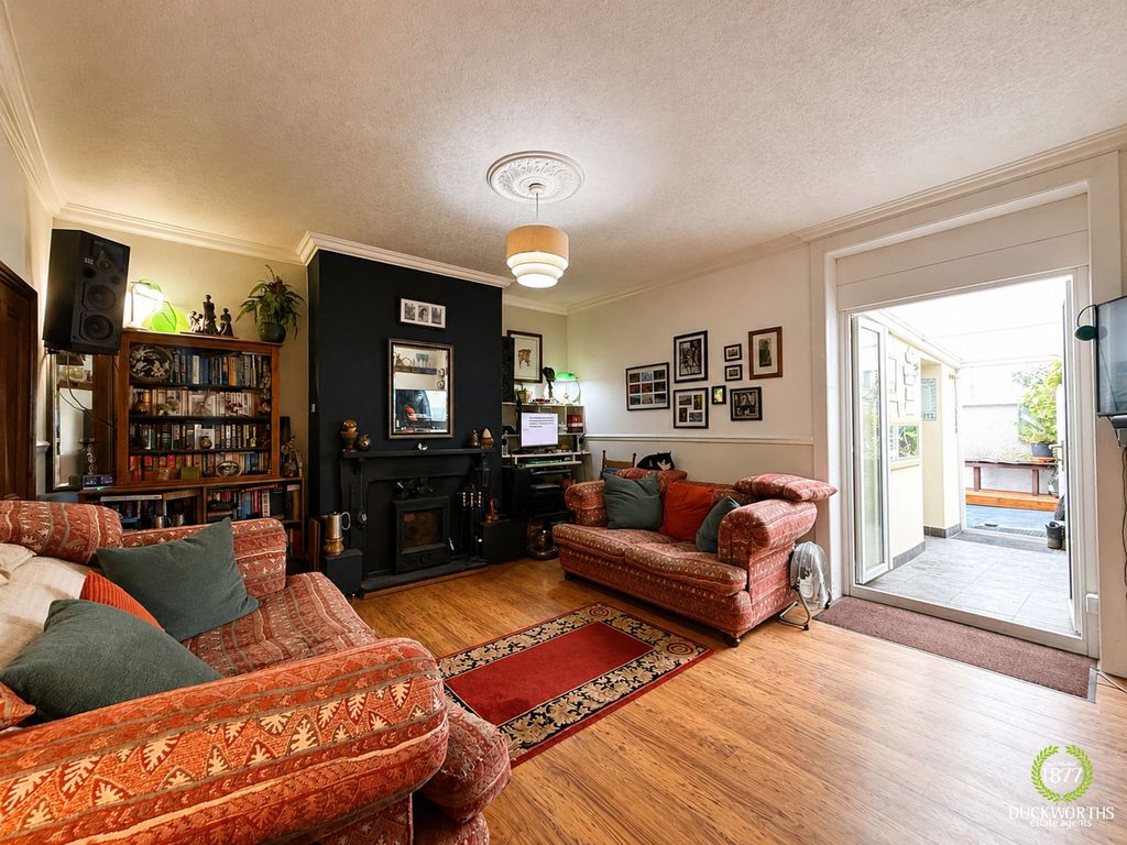 Property photo 3 of 15