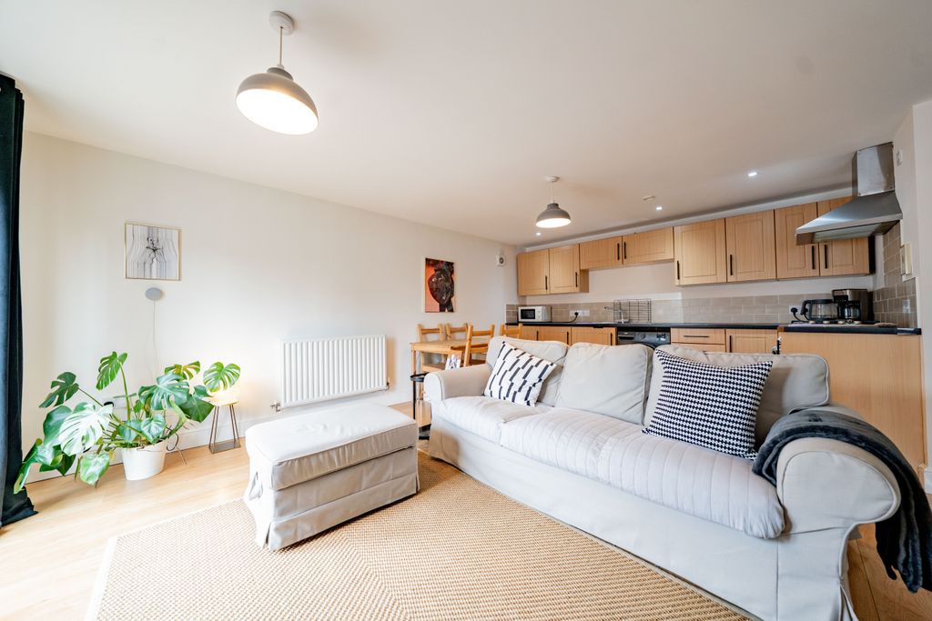 Property photo 1 of 11 Dsc07469