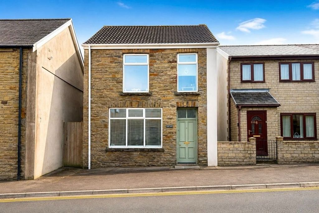 Property photo 1 of 34