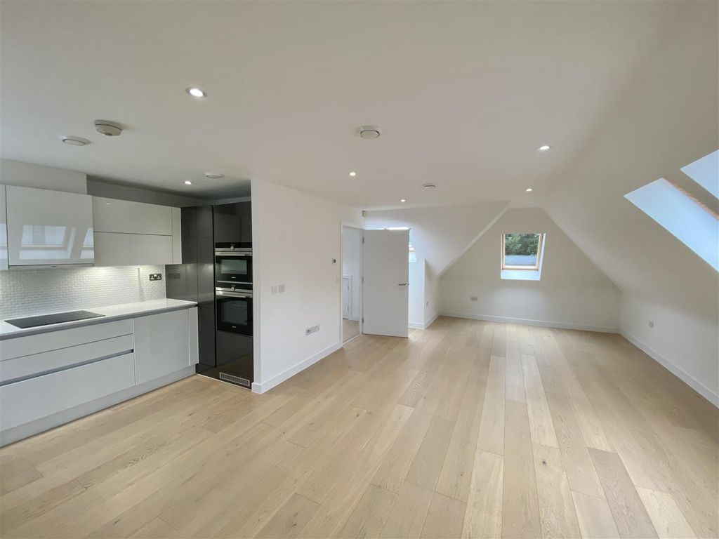 Property photo 3 of 13 Kitchen_Lounge.Jpg