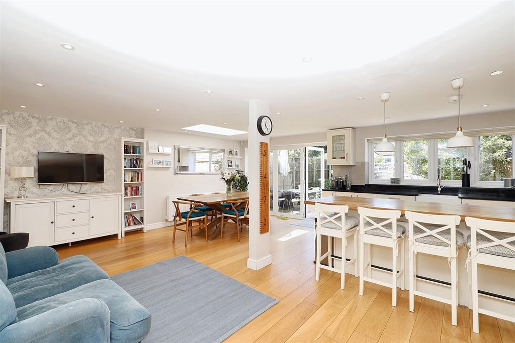 Property photo 2 of 32 Img_5305.Jpg