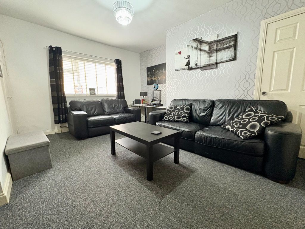 Property photo 3 of 14 Photograph 3