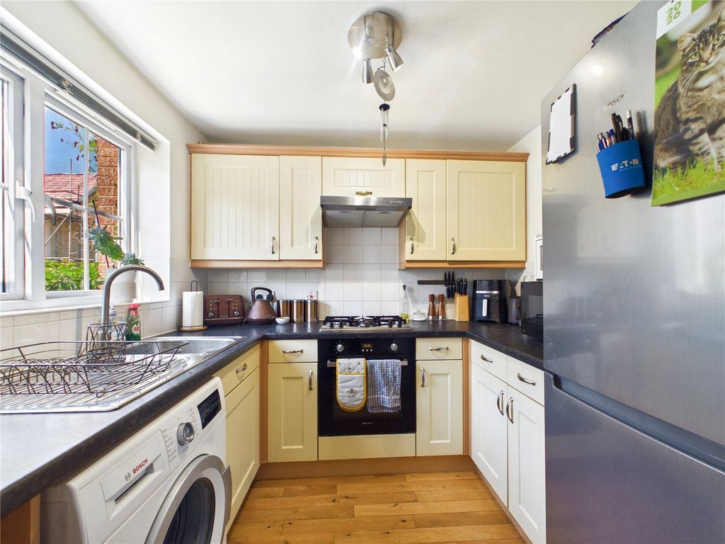 Property photo 2 of 11 Picture No. 10