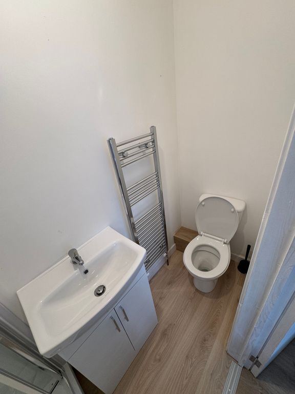Property photo 2 of 30 This Modern Single Toilet Features A Sleek Design ...
