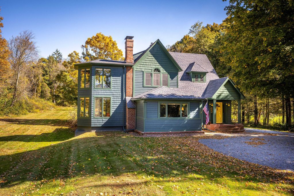 Property photo 1 of 30