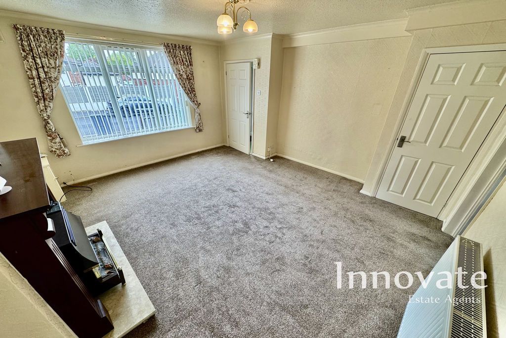 Property photo 2 of 13 Photo 11