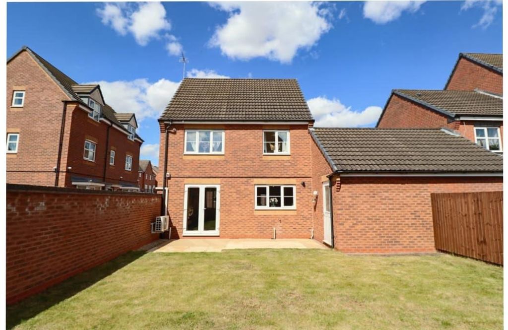 Property photo 2 of 17 7 Jeque Place Bourton_2.Jpg