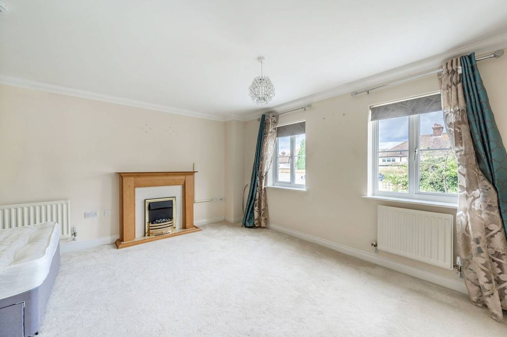 Property photo 3 of 7