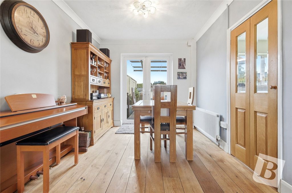 Property photo 3 of 15 Dining Room