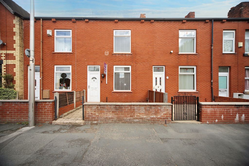 Property photo 1 of 16