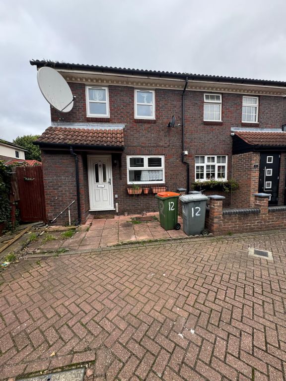 Property photo 1 of 8