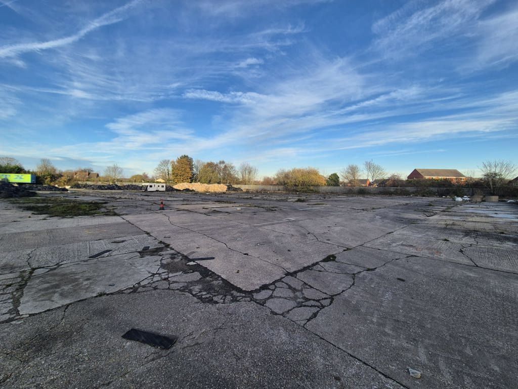 Property photo 3 of 7 Photo 5