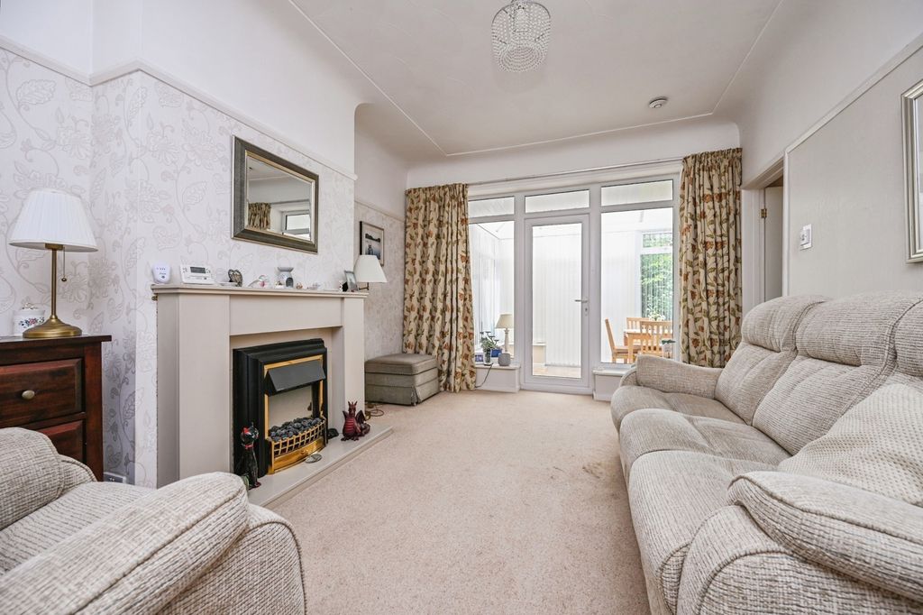 Property photo 3 of 15 Pbox-Img.Jpg