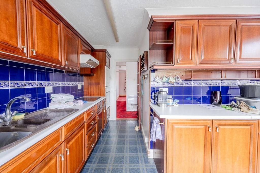 Property photo 3 of 22