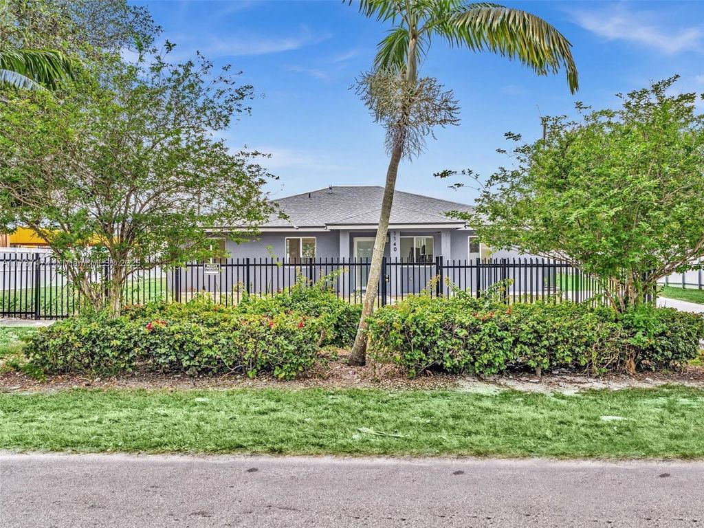 Property photo 2 of 49 <Alttext/>
