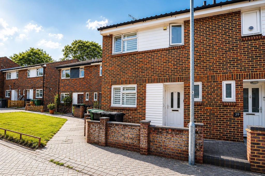 Property photo 3 of 15 Ed708029-4c8B-4A8d-9692-3482c45E1854.Png