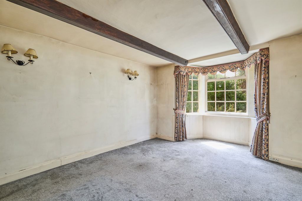 Property photo 3 of 24