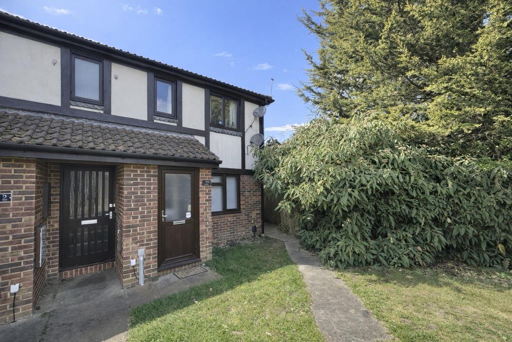 Property photo 1 of 5 Front