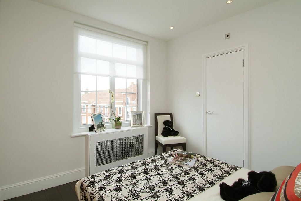 Property photo 3 of 6