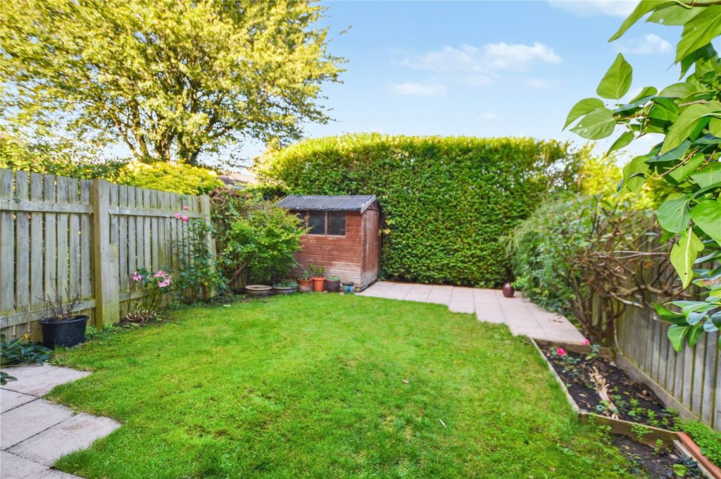 Property photo 2 of 15 Picture No. 33