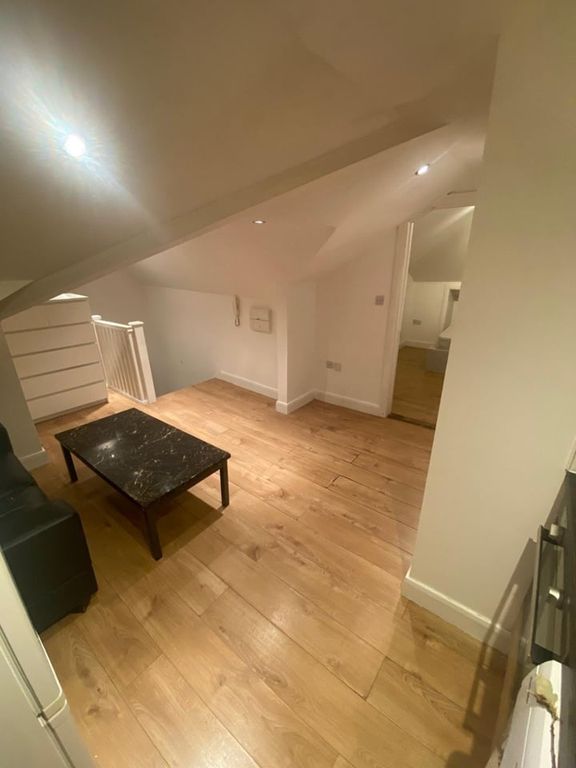 Property photo 2 of 7 Gallery