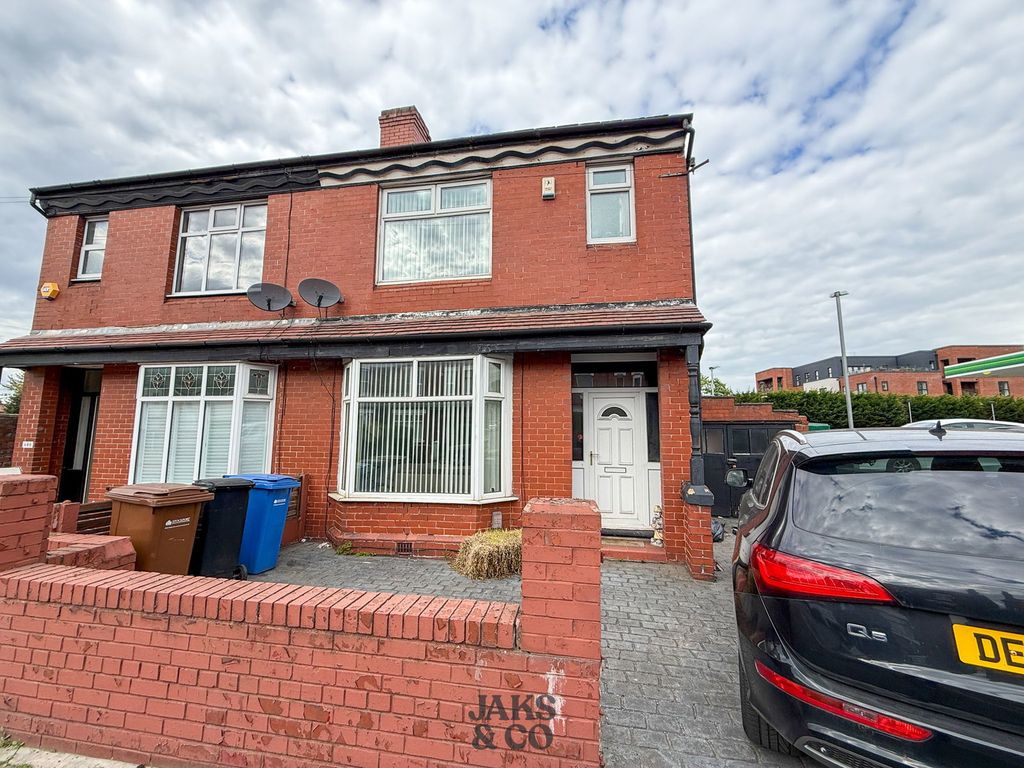 Property photo 1 of 21