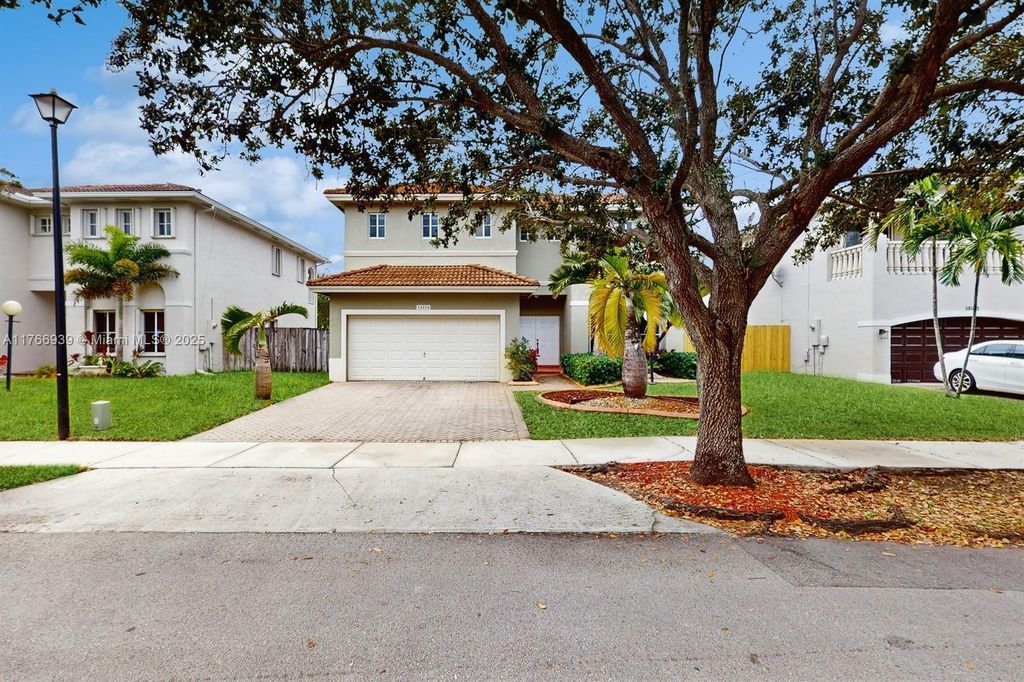 Property photo 1 of 33