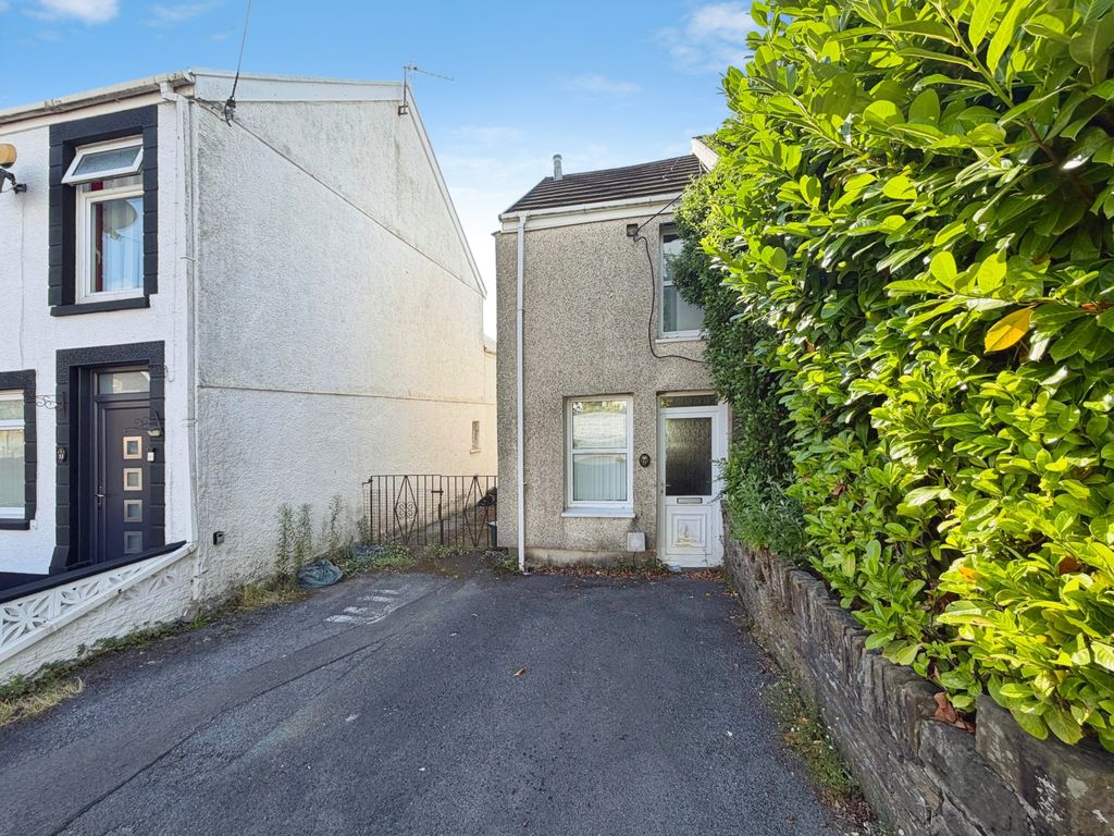 Property photo 2 of 2