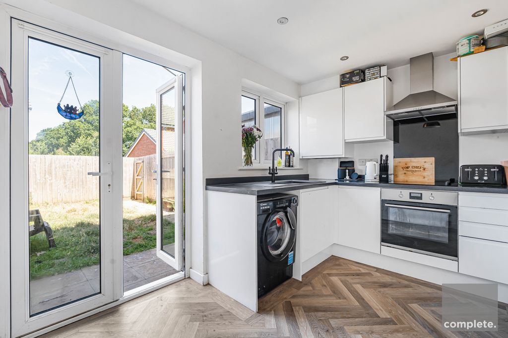 Property photo 3 of 17 20_85250_Watermarked