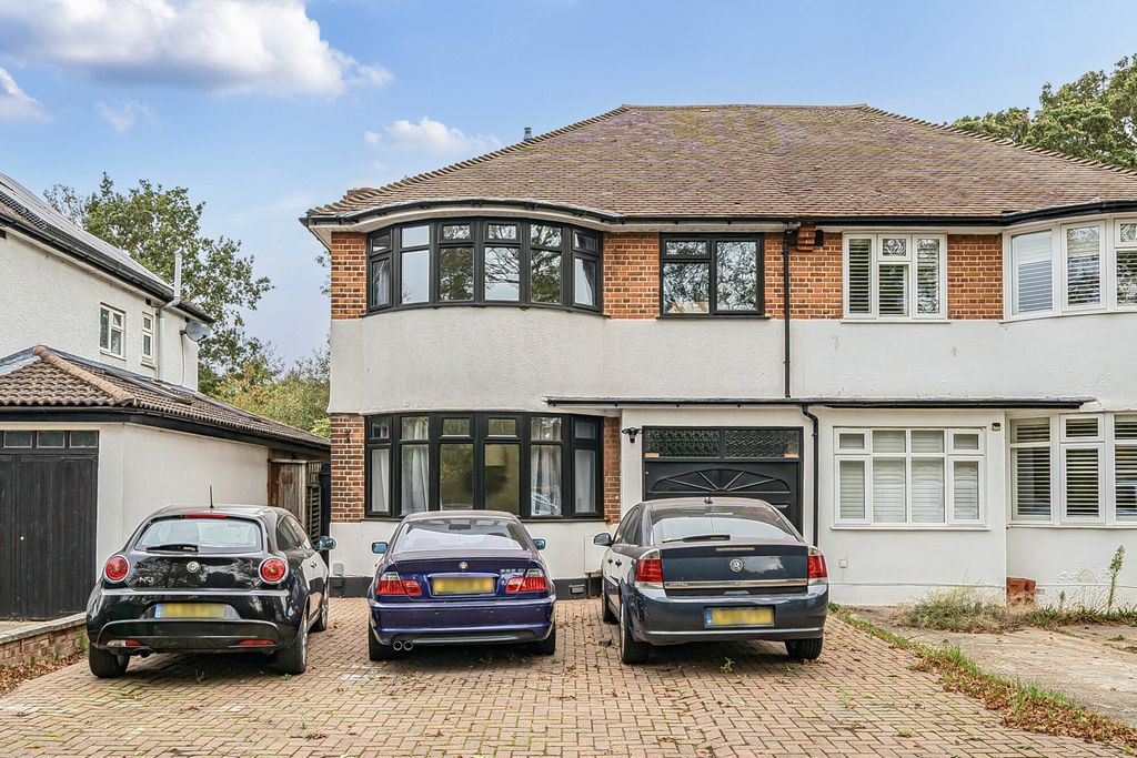 Property photo 1 of 34 External