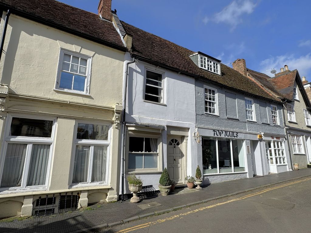 Property photo 1 of 9