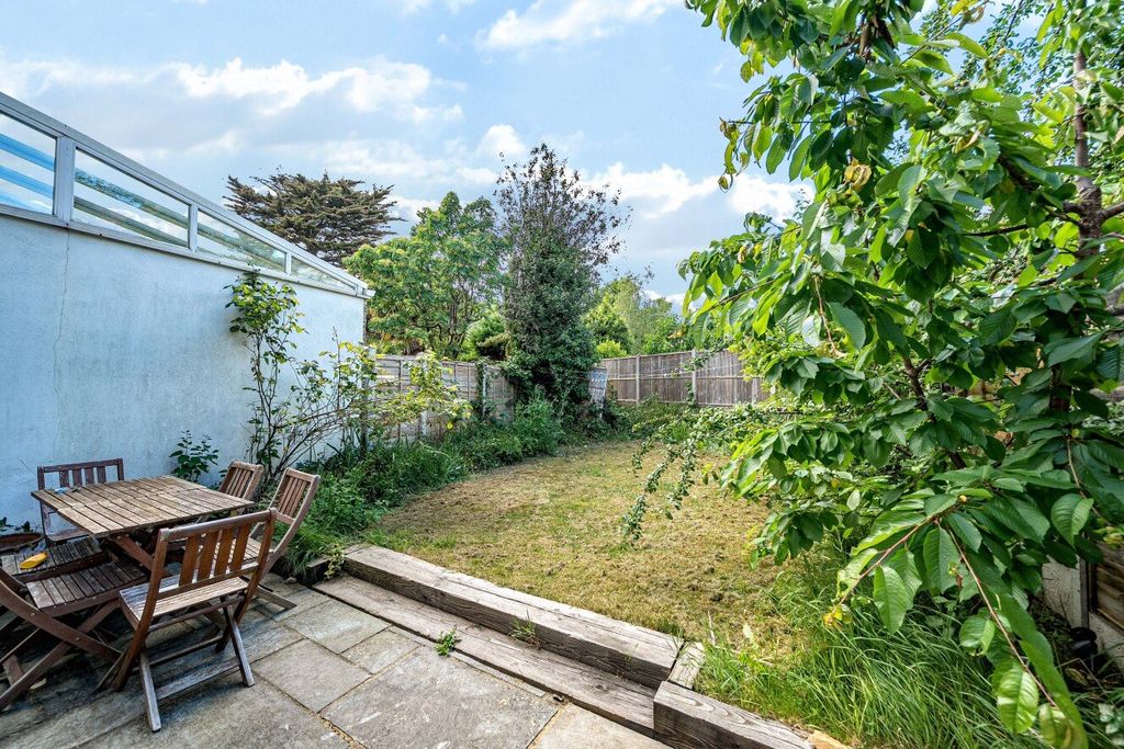 Property photo 3 of 12 Picture No. 06