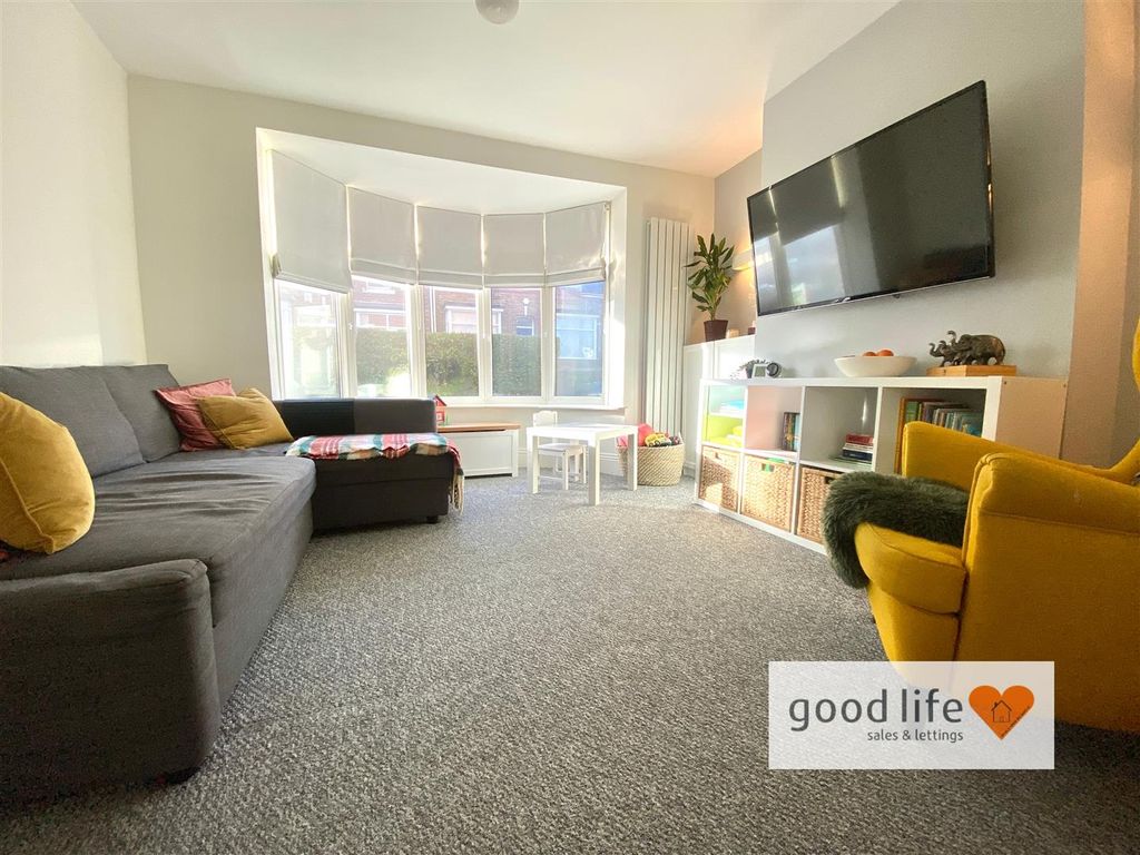 Property photo 2 of 22 20251125_122308012_Ios11Marina.Jpg