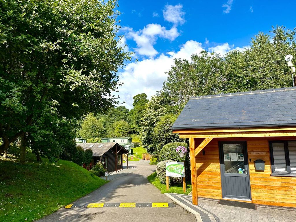 Property photo 3 of 5