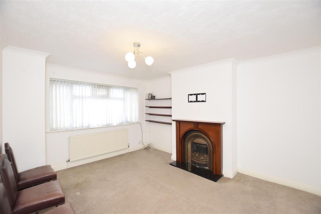 Property photo 3 of 9 Lounge Copy.Jpg