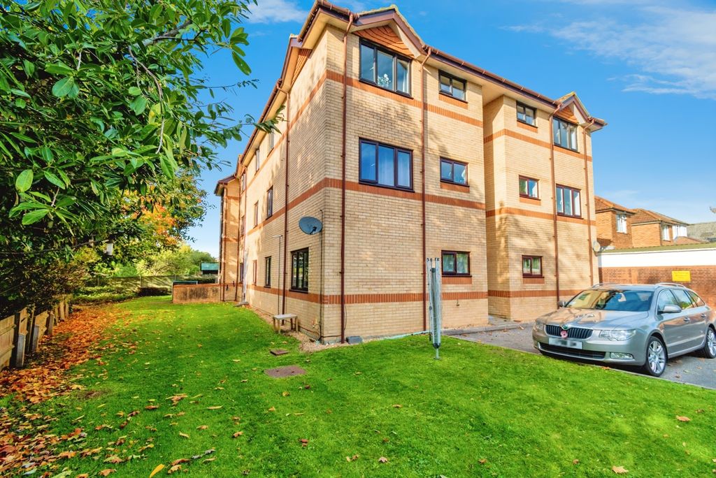 Property photo 3 of 13 Photo