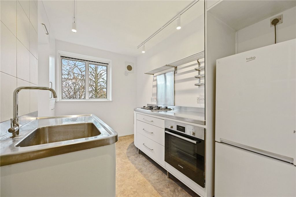 Property photo 3 of 12 Picture No. 35