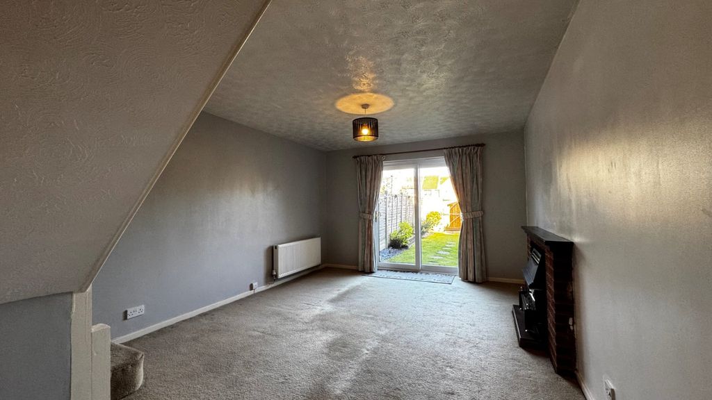 Property photo 3 of 8 Picture No. 10