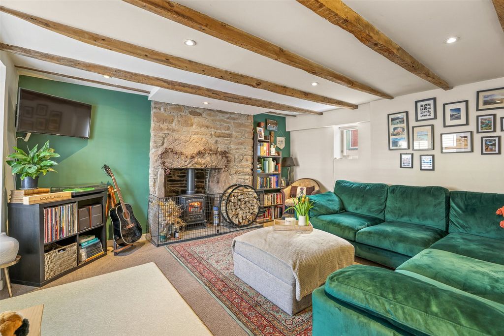 Property photo 2 of 16 Living Room