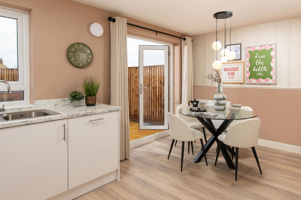 Property photo 3 of 10 Bala Kitchen